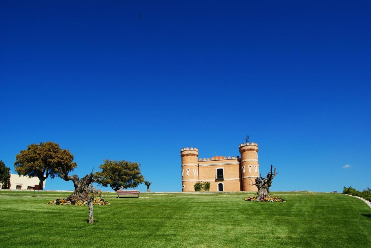Castillo De Monte La Reina Posada Real & Bodega Toro Exterior photo